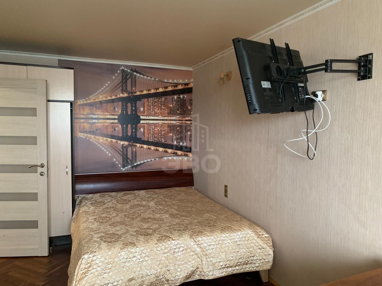 двухкомнатная квартира в Санкт-Петербурге по адресу: Славы проспект, 15