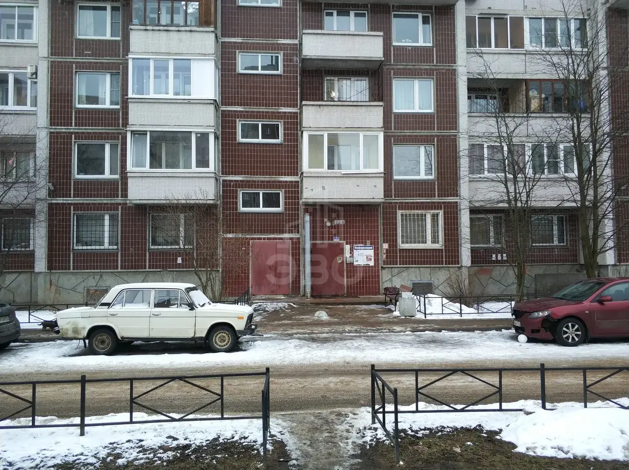 трехкомнатная квартира в Санкт-Петербурге по адресу: Шуваловский проспект, 63, к 1