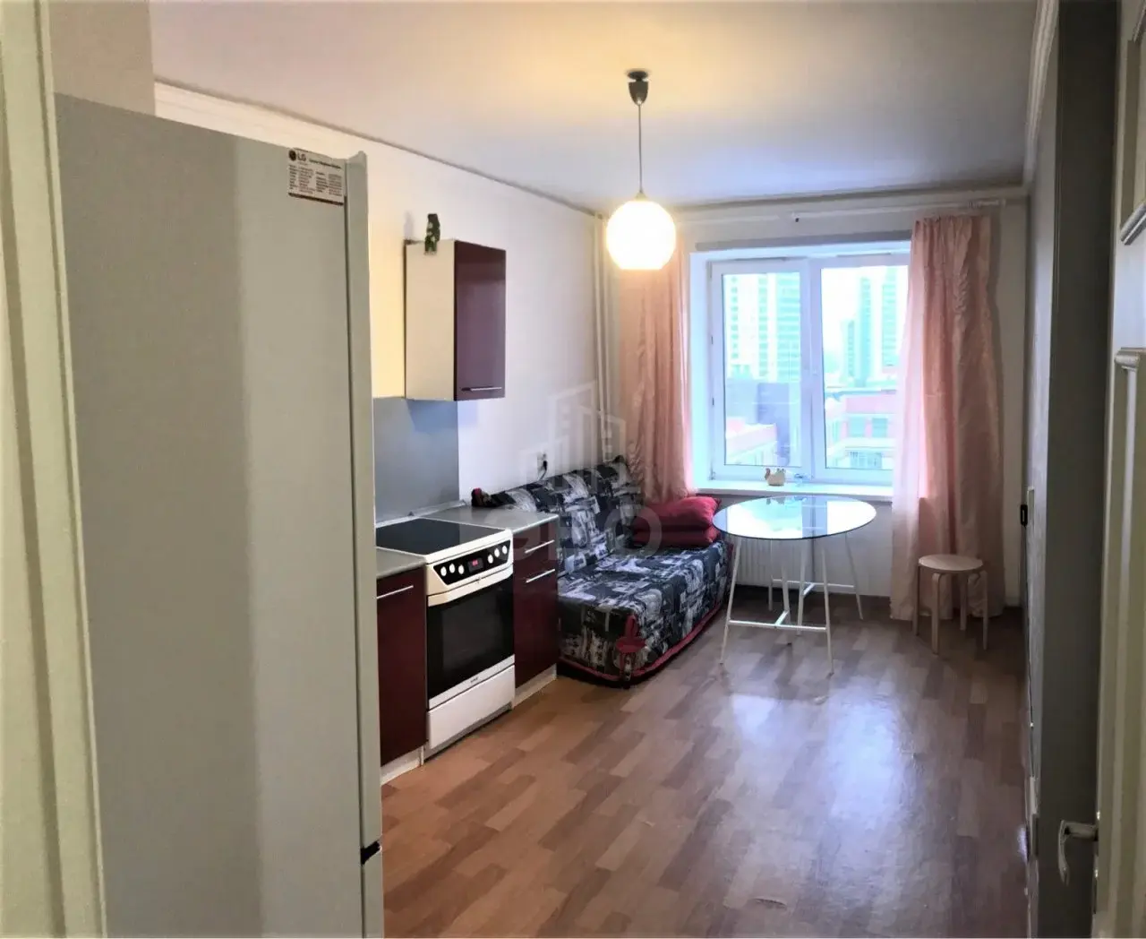 однокомнатная квартира в Санкт-Петербурге по адресу: Федора Абрамова ул., 16, к 1