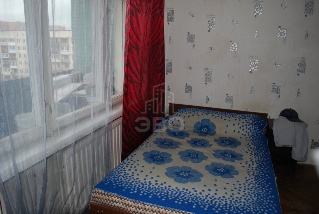 комната в Санкт-Петербурге по адресу: Подвойского ул., 40, к 1