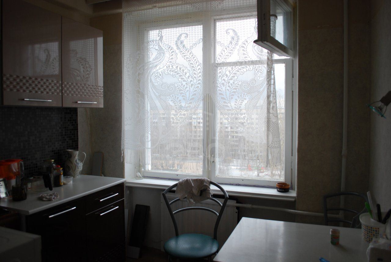 комната в Санкт-Петербурге по адресу: Подвойского ул., 40, к 1