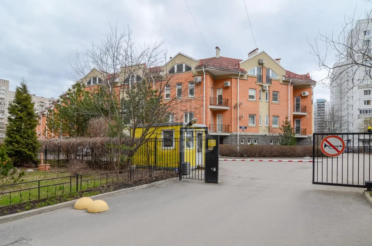 многокомнатная квартира в Санкт-Петербурге по адресу: Морская наб., 31, к 3