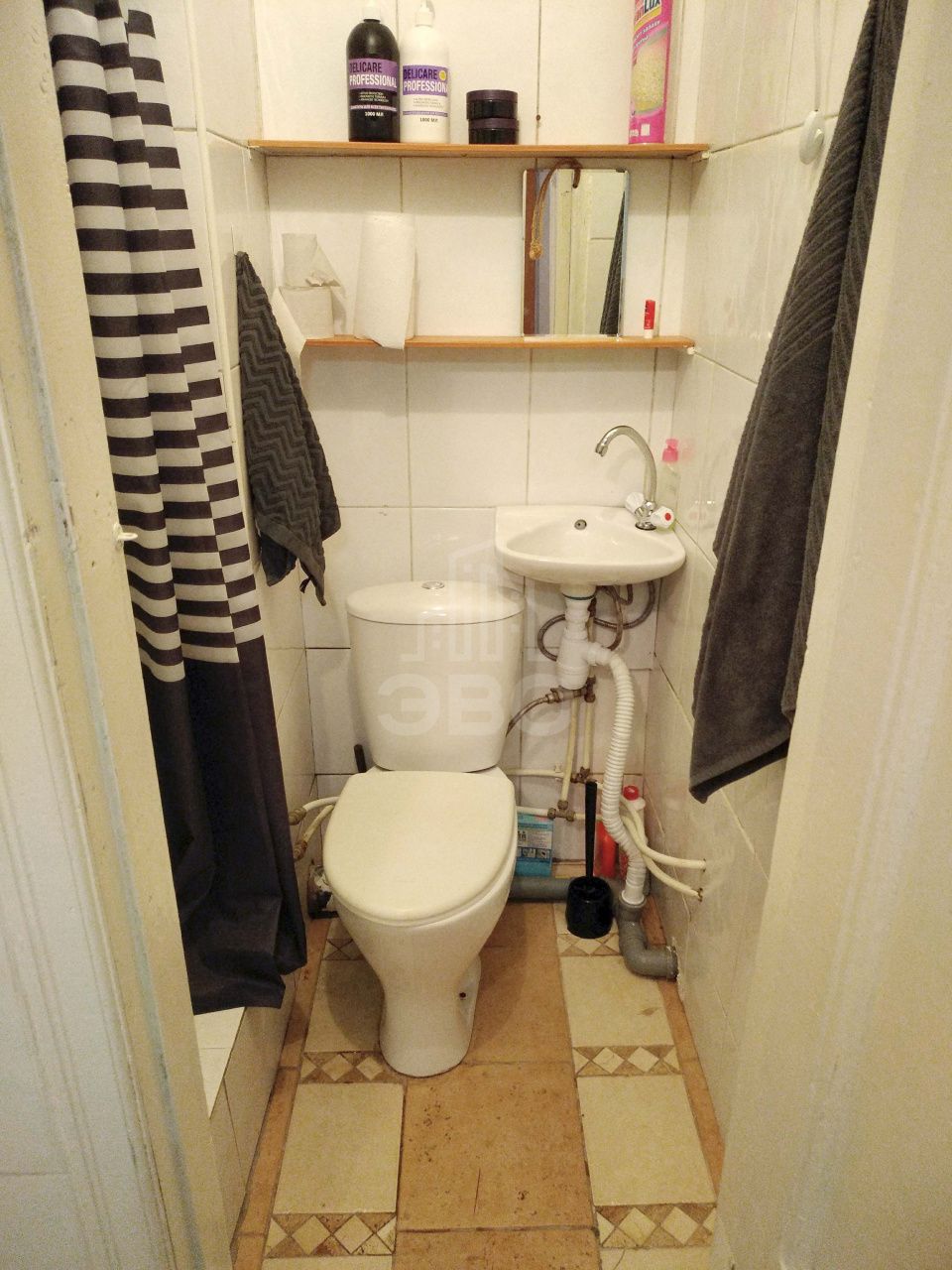 двухкомнатная квартира в Санкт-Петербурге по адресу: Оборонная ул., 27