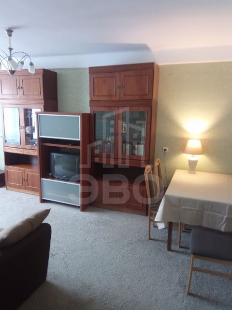 трехкомнатная квартира в Санкт-Петербурге по адресу: Купчинская ул., 4, к 1