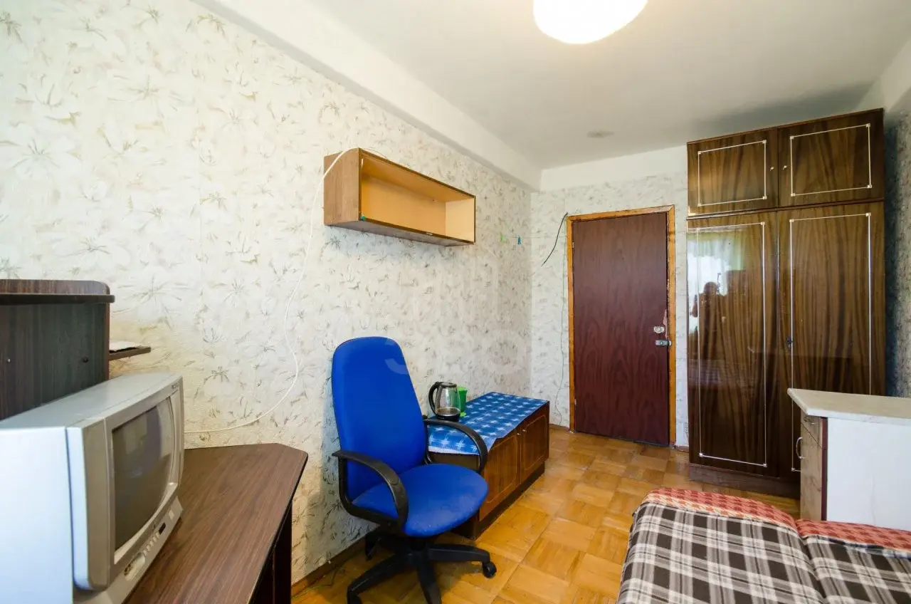 комната в Санкт-Петербурге по адресу: Луначарского проспект, 56, к 1
