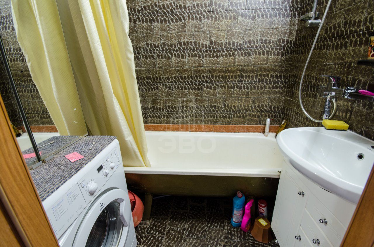 трехкомнатная квартира в Санкт-Петербурге по адресу: Богатырский проспект, 30, к 2