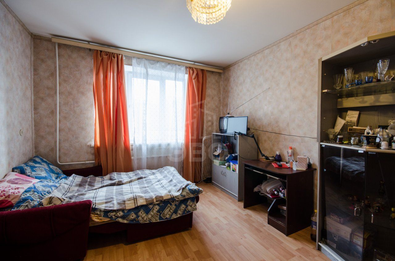 трехкомнатная квартира в Санкт-Петербурге по адресу: Богатырский проспект, 30, к 2