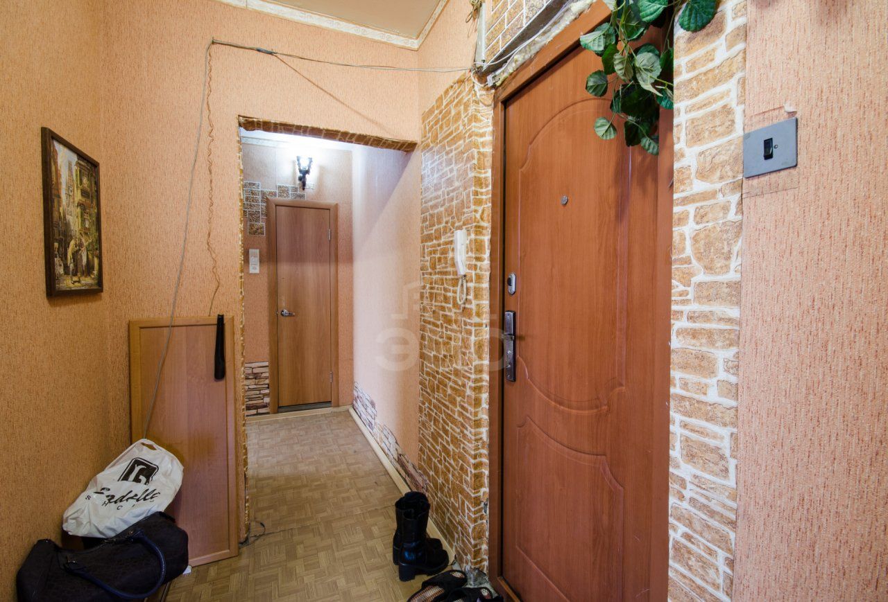 трехкомнатная квартира в Санкт-Петербурге по адресу: Богатырский проспект, 30, к 2