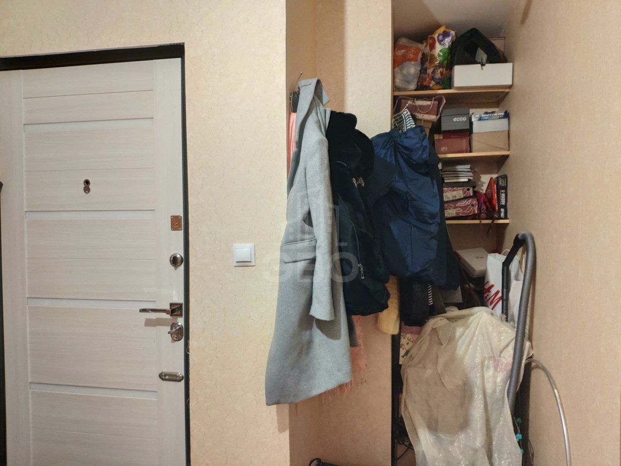 однокомнатная квартира в Санкт-Петербурге по адресу: Юнтоловский проспект, 45, к 2