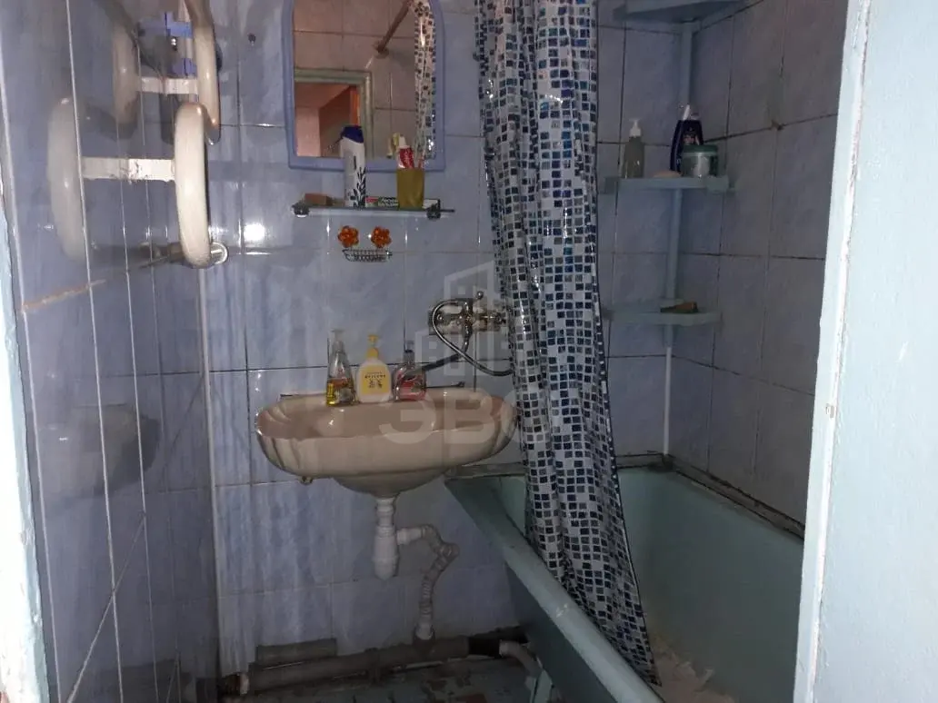 комната в Санкт-Петербурге по адресу: Зины Портновой ул., 23, к 1