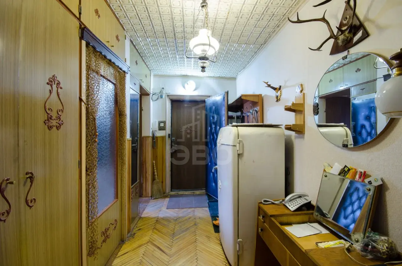 трехкомнатная квартира в Санкт-Петербурге по адресу: Кузнецова проспект, 20