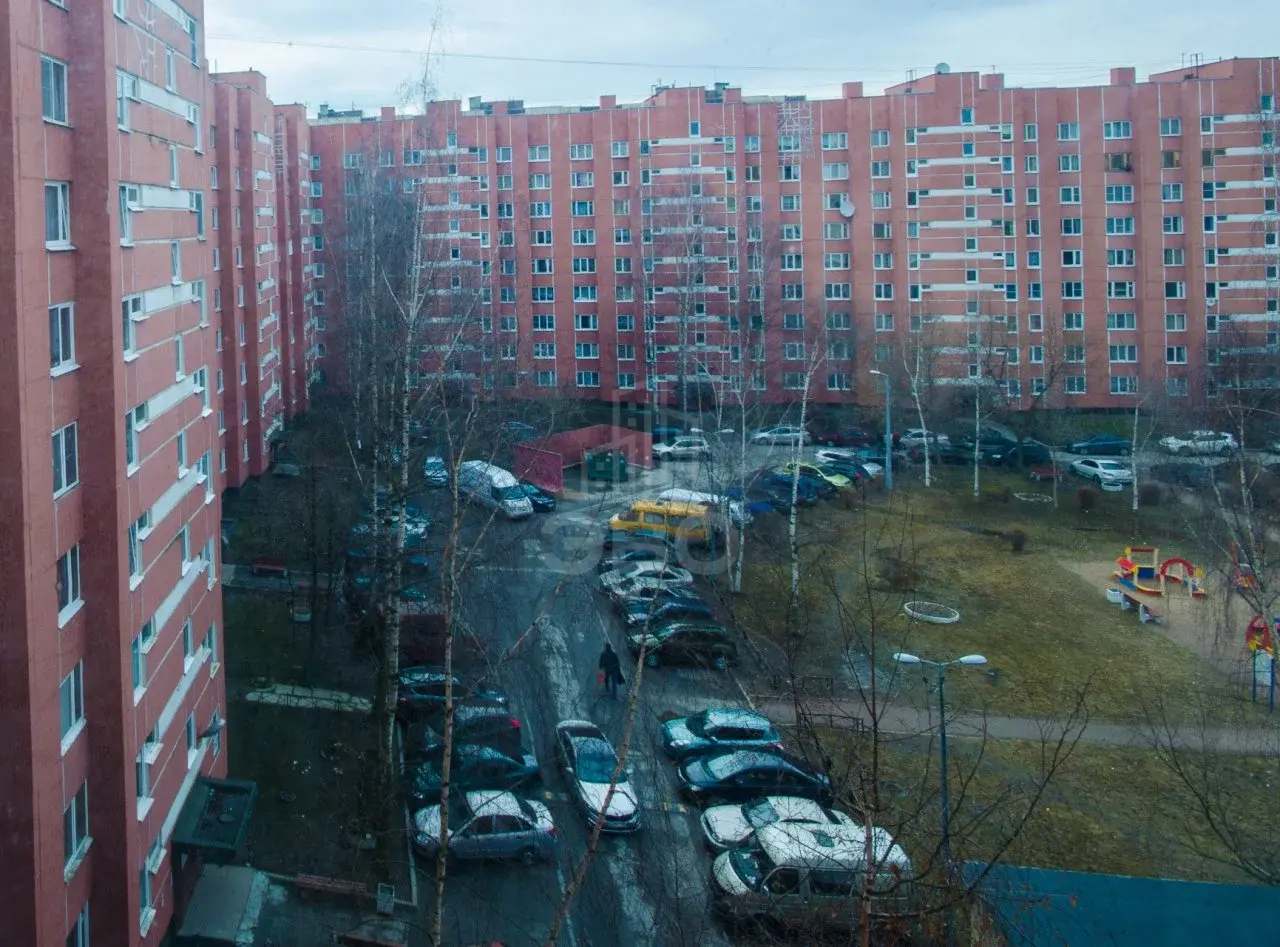 трехкомнатная квартира в Санкт-Петербурге по адресу: Кузнецова проспект, 20