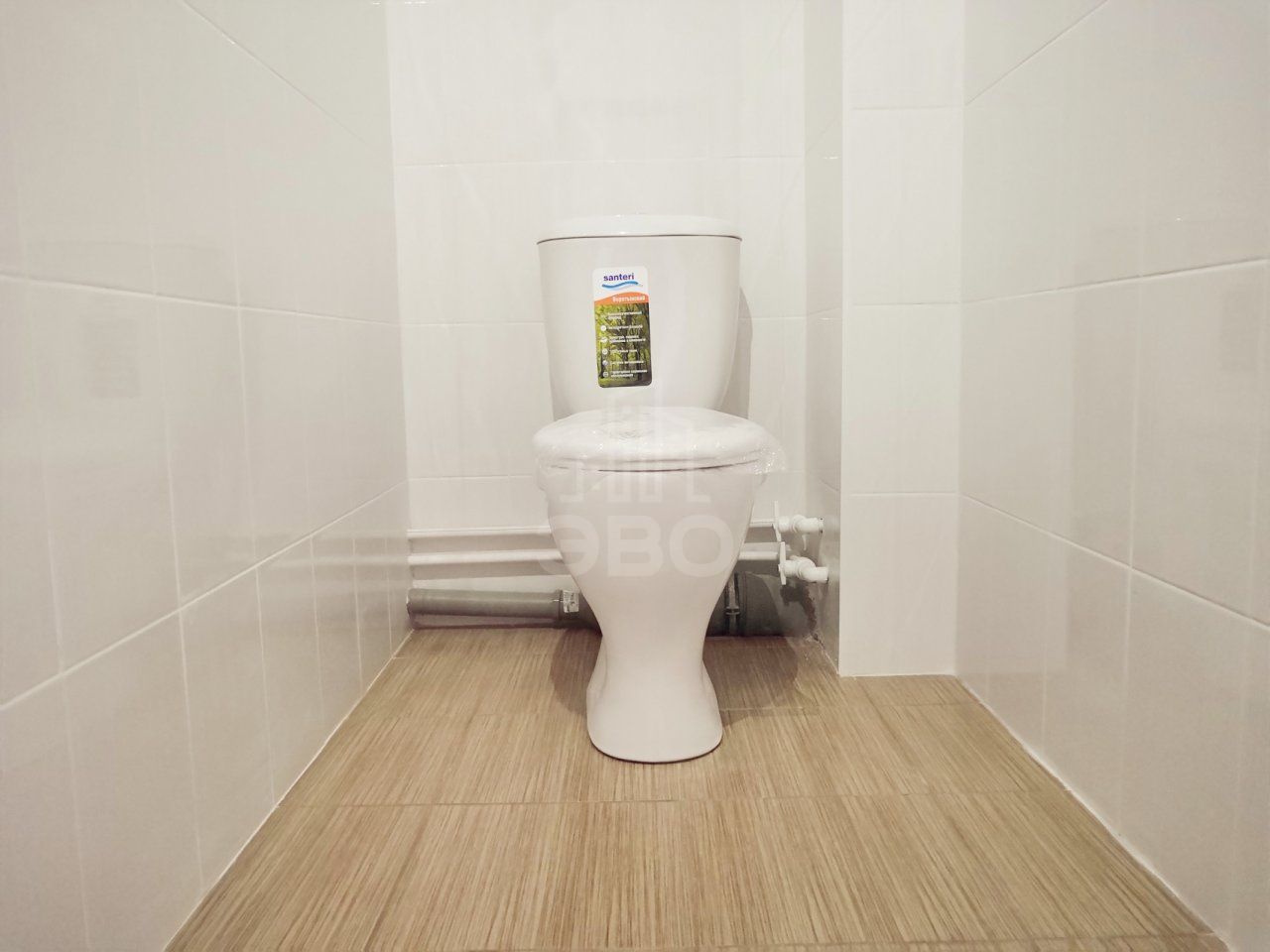 трехкомнатная квартира в Санкт-Петербурге по адресу: Парашютная ул., 42, к 2