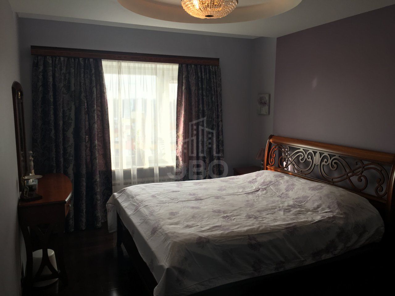 трехкомнатная квартира в Санкт-Петербурге по адресу: Парашютная ул., 25, к 1