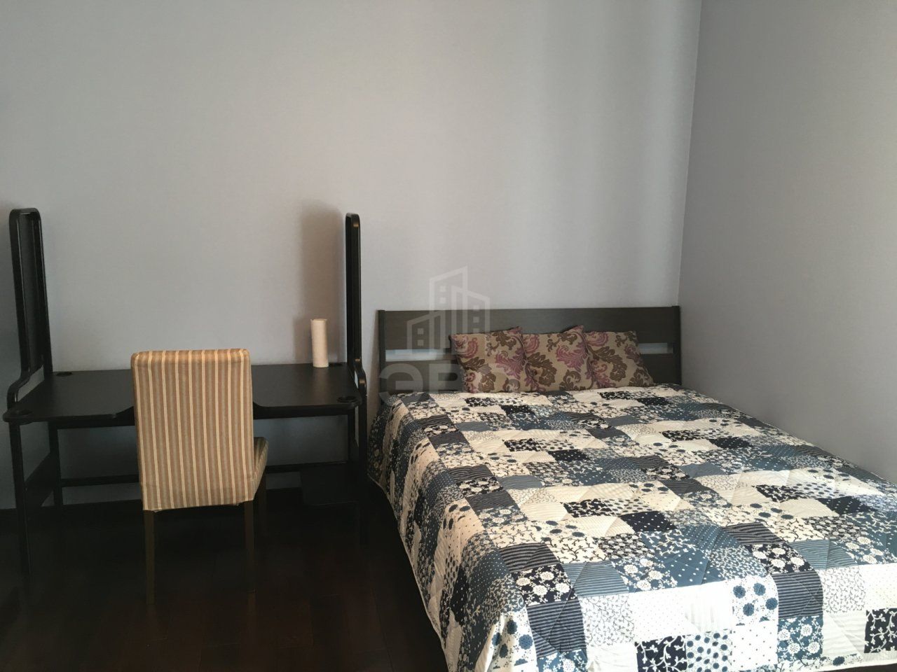 трехкомнатная квартира в Санкт-Петербурге по адресу: Парашютная ул., 25, к 1