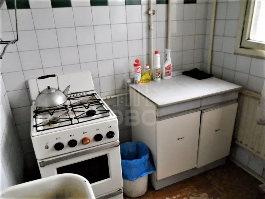 трехкомнатная квартира в Санкт-Петербурге по адресу: Ивана Фомина ул., 7, к 1