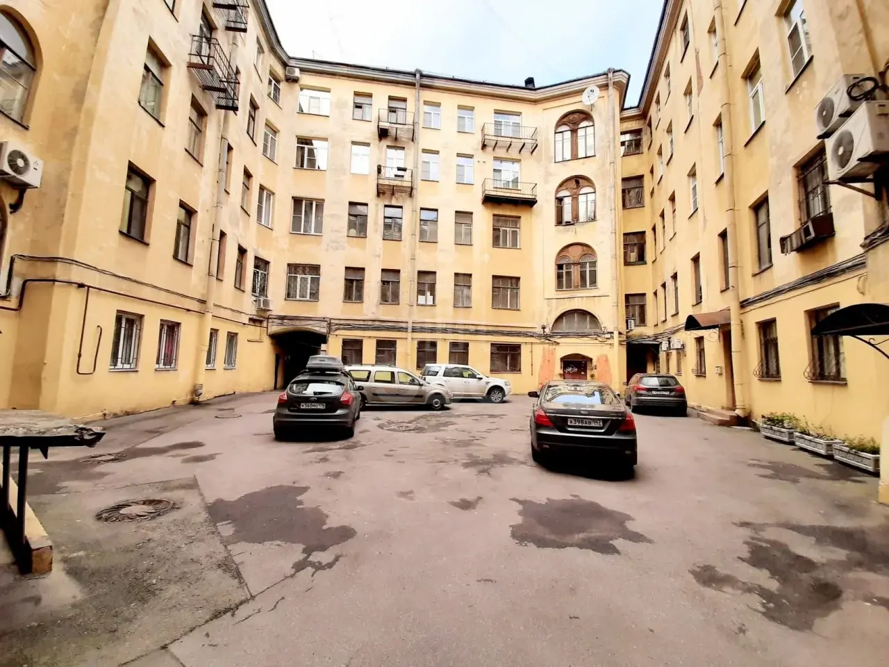 двухкомнатная квартира в Санкт-Петербурге по адресу: Грибоедова канала наб., 79/23