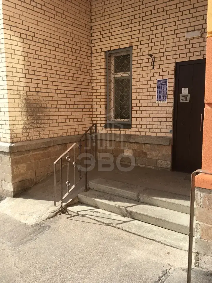 трехкомнатная квартира в Санкт-Петербурге по адресу: Ветеранов проспект, 122, литера А