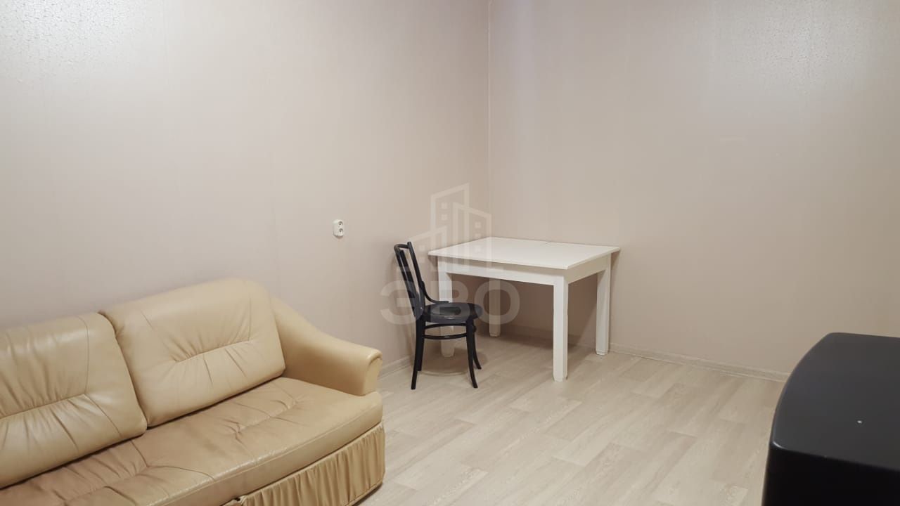 комната в Санкт-Петербурге по адресу: Маршала Казакова ул., 1, к 2