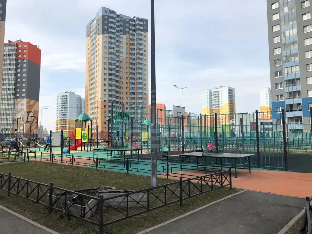 однокомнатная квартира в Санкт-Петербурге по адресу: Корнея Чуковского ул., 5, к 3