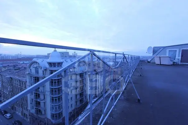 четырехкомнатная квартира в Санкт-Петербурге по адресу: Невский проспект 131