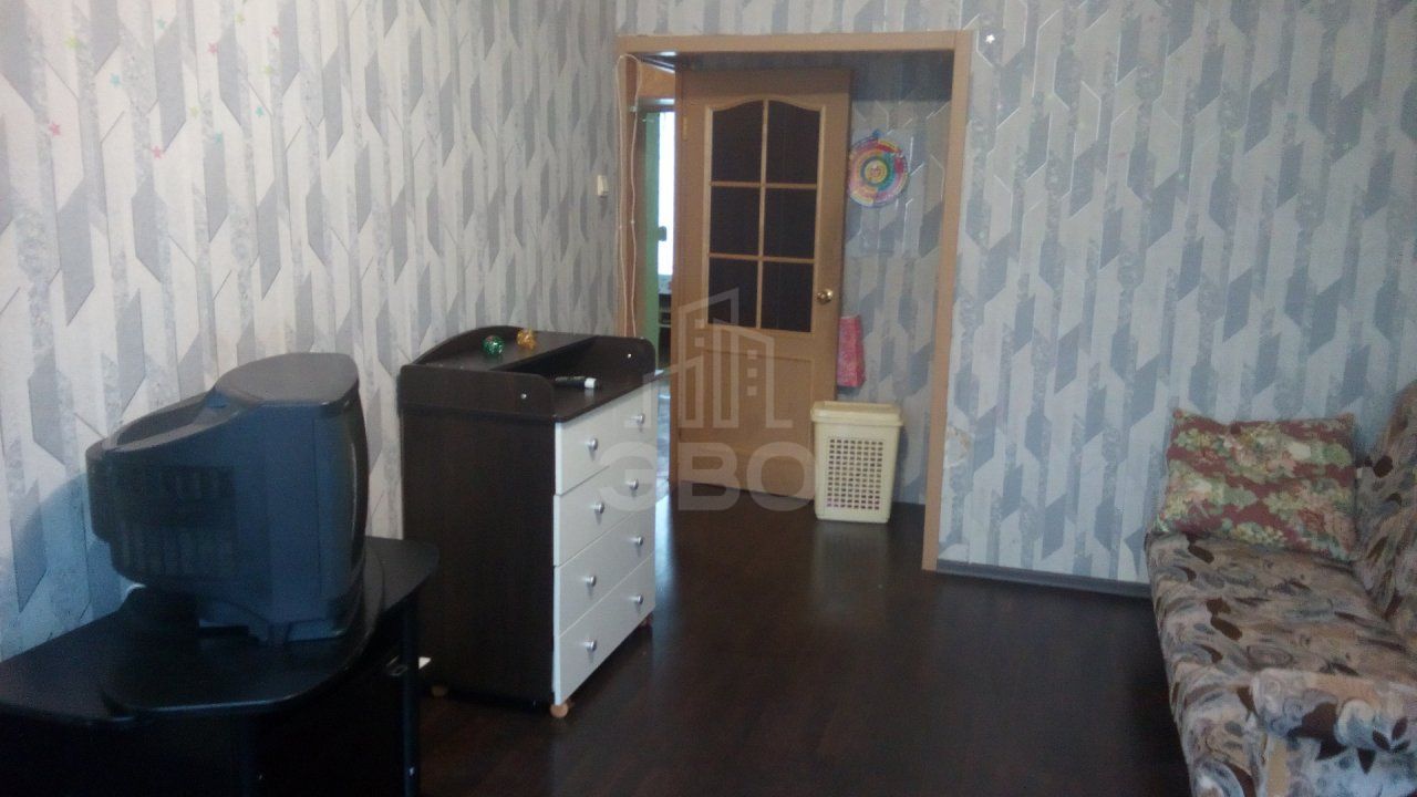 двухкомнатная квартира в Санкт-Петербурге по адресу: Славы проспект, 10, к 2