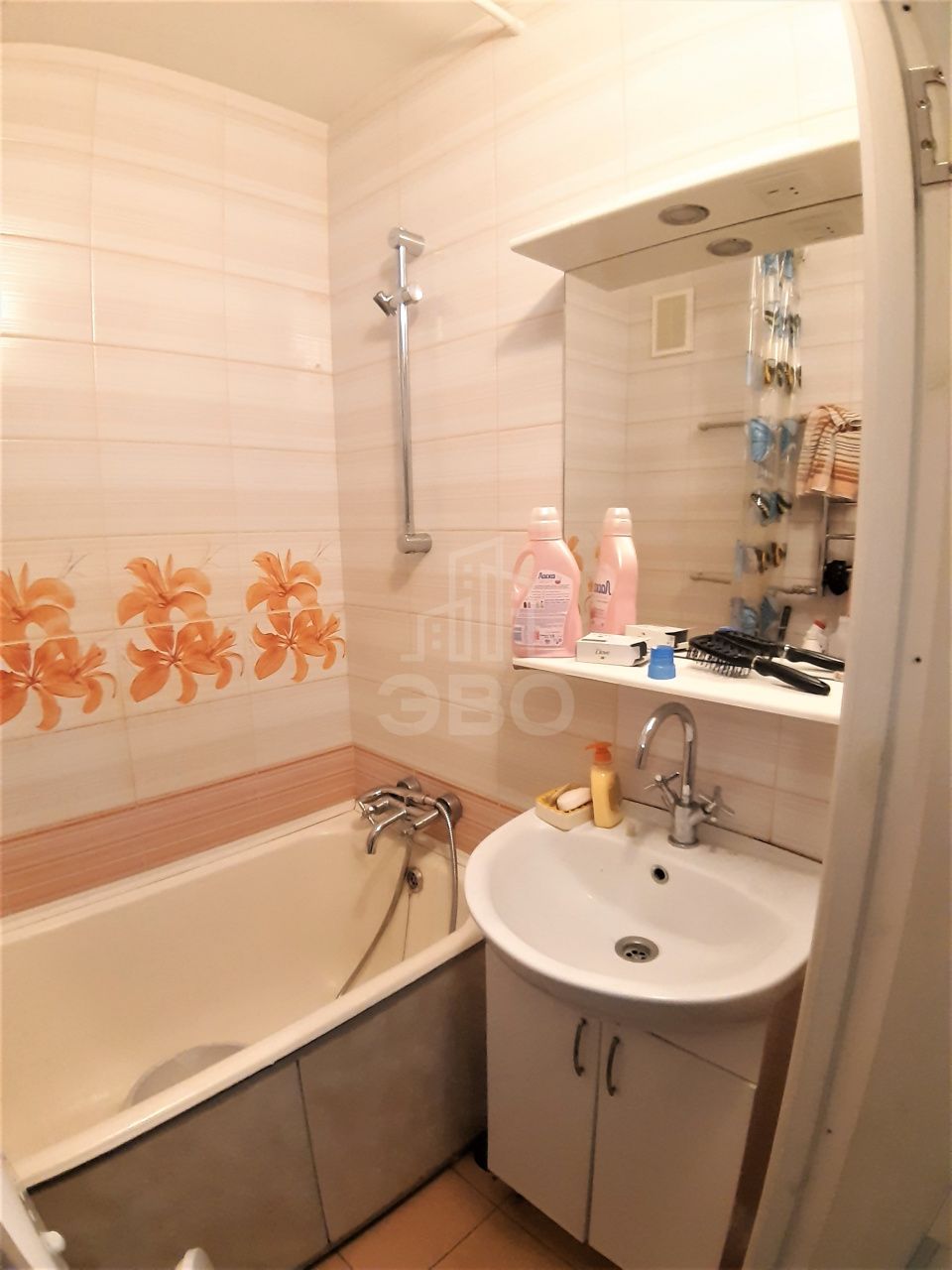 двухкомнатная квартира в Санкт-Петербурге по адресу: Светлановский проспект, 107