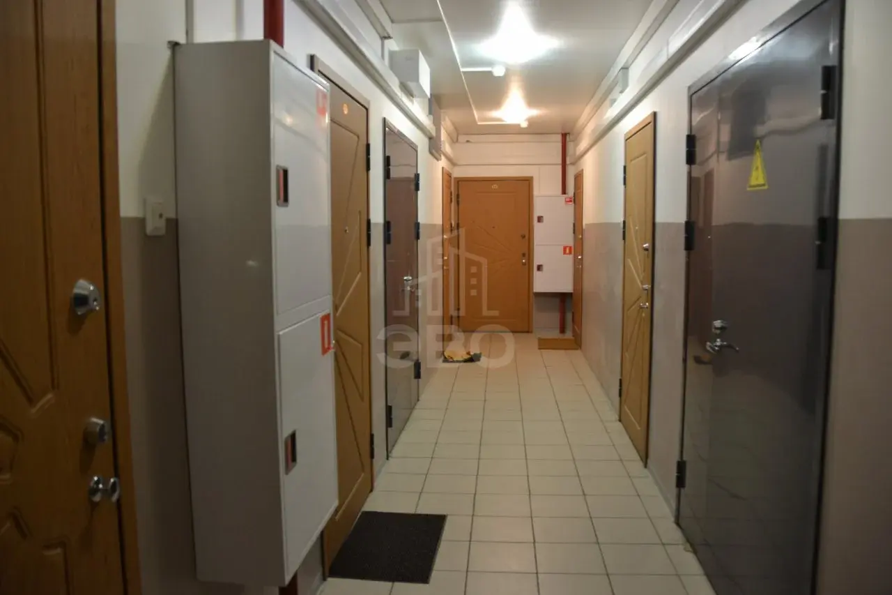 трехкомнатная квартира в Санкт-Петербурге по адресу: Реки Смоленки наб., 35, к 1