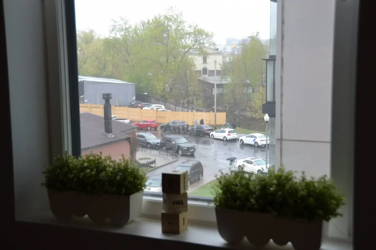 трехкомнатная квартира в Санкт-Петербурге по адресу: Реки Смоленки наб., 35, к 1