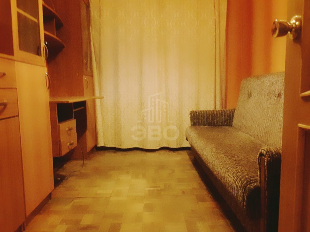 трехкомнатная квартира в Санкт-Петербурге по адресу: Ключевая ул., 27