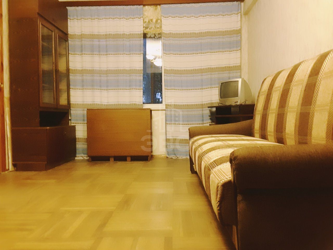 трехкомнатная квартира в Санкт-Петербурге по адресу: Ключевая ул., 27