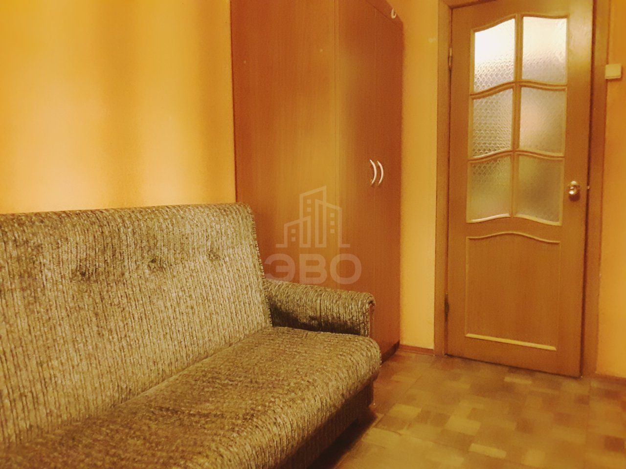 трехкомнатная квартира в Санкт-Петербурге по адресу: Ключевая ул., 27