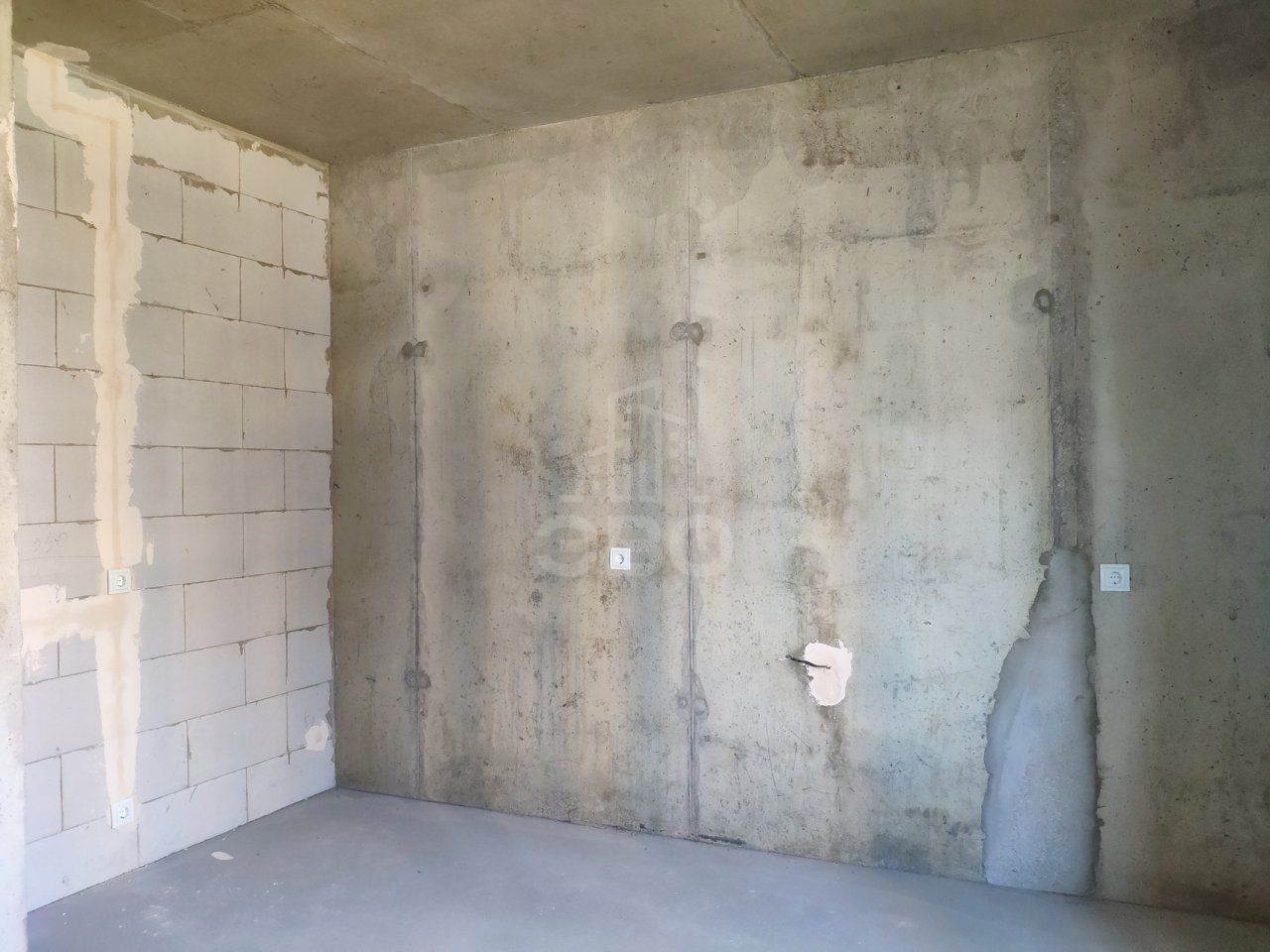 трехкомнатная квартира в Санкт-Петербурге по адресу: Маршала Блюхера проспект, 7, к 2