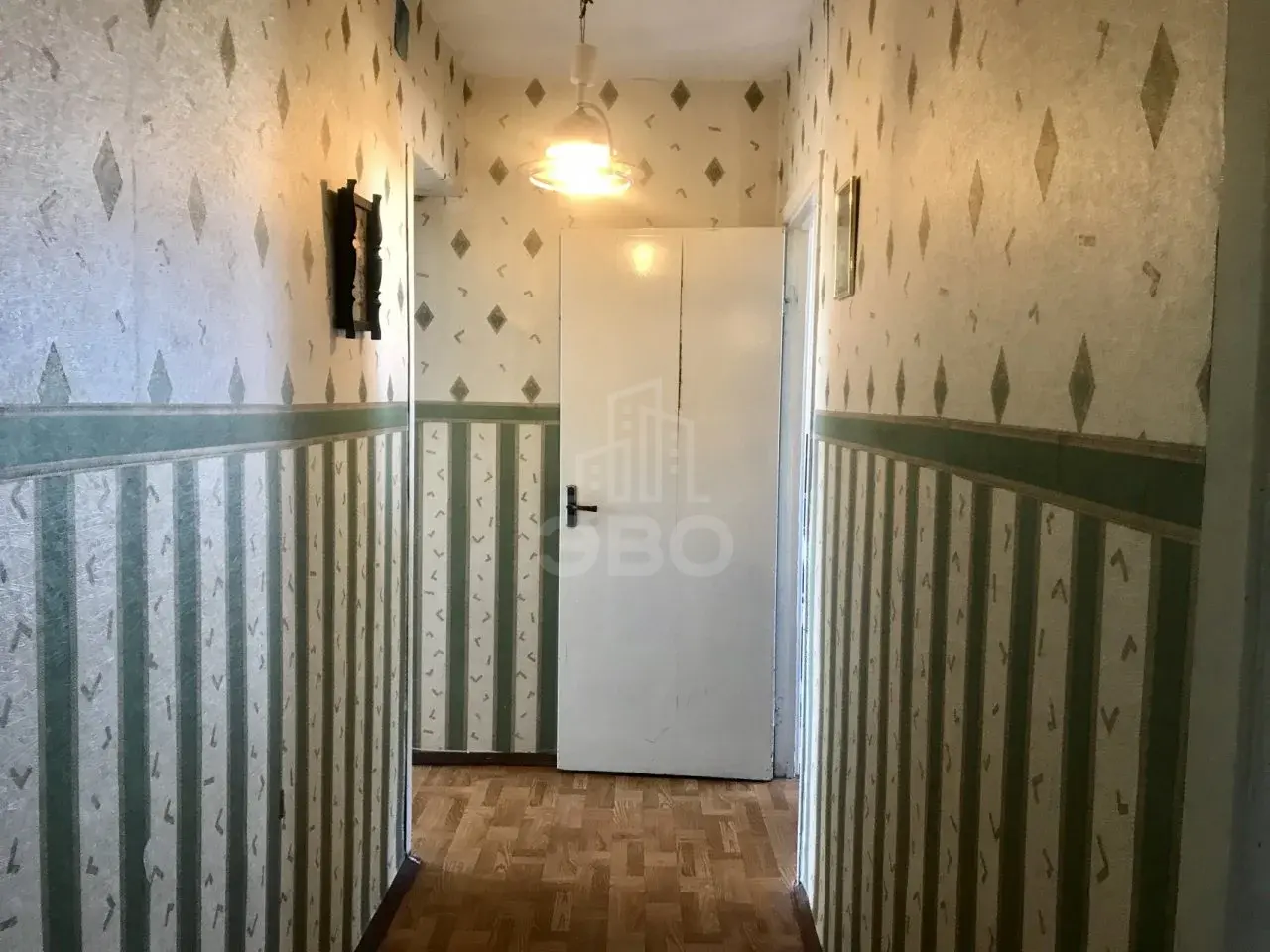 трехкомнатная квартира в Санкт-Петербурге по адресу: Ворошилова ул., 1