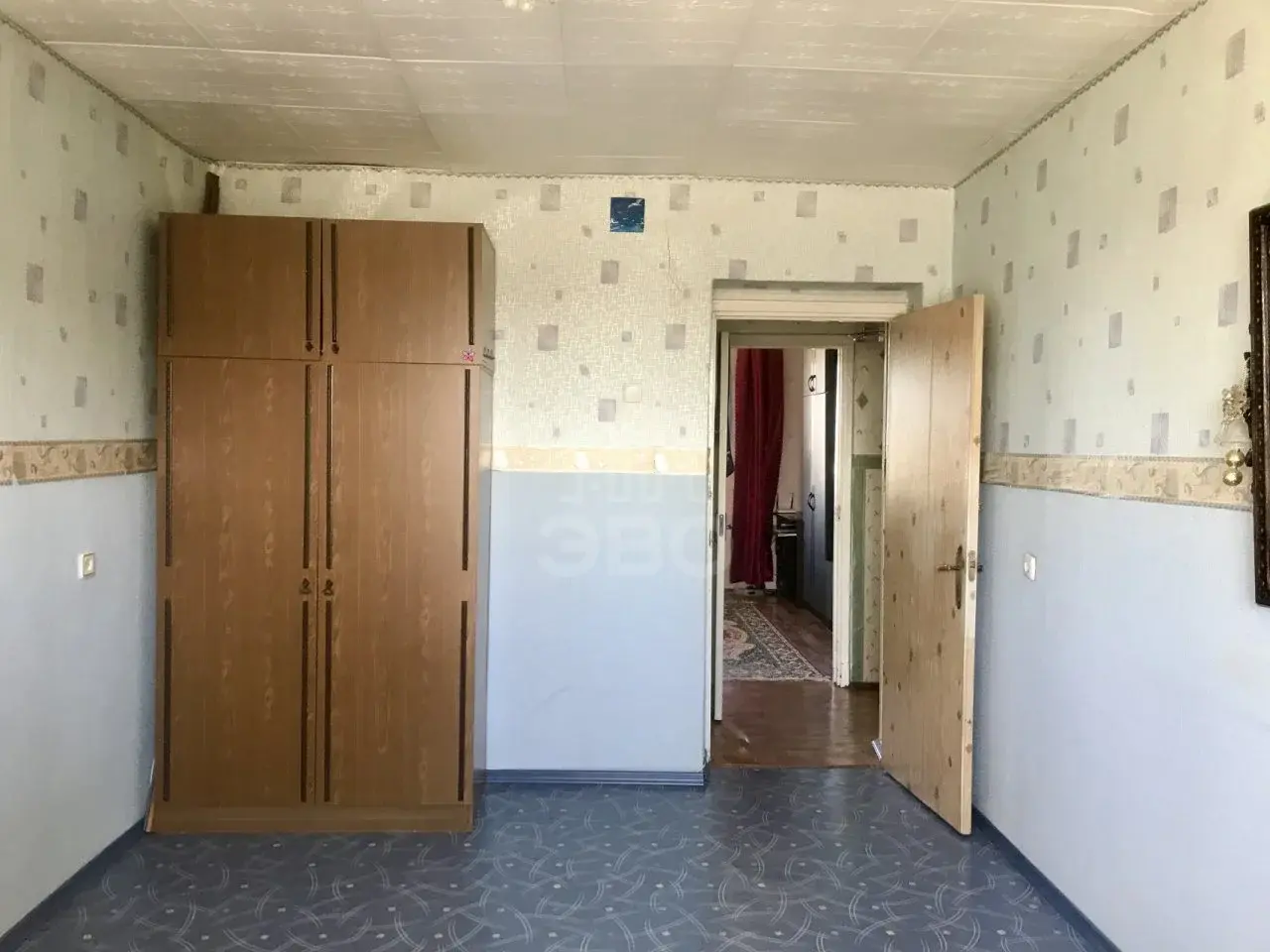 трехкомнатная квартира в Санкт-Петербурге по адресу: Ворошилова ул., 1