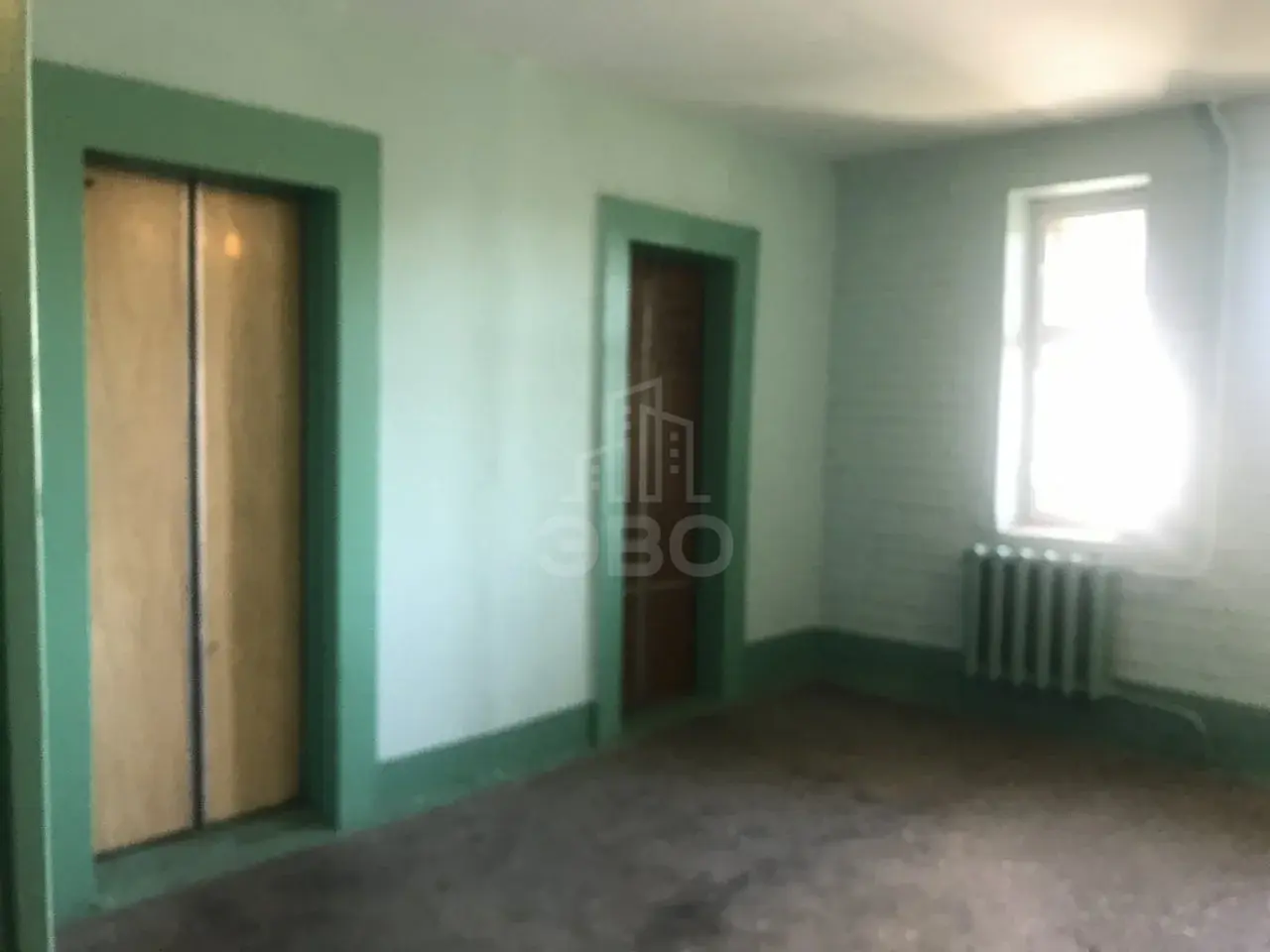 трехкомнатная квартира в Санкт-Петербурге по адресу: Ворошилова ул., 1