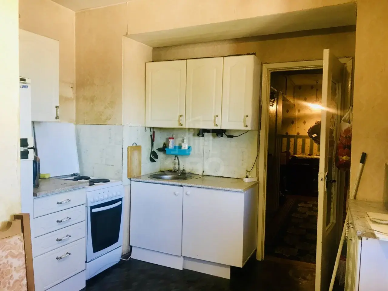 трехкомнатная квартира в Санкт-Петербурге по адресу: Ворошилова ул., 1
