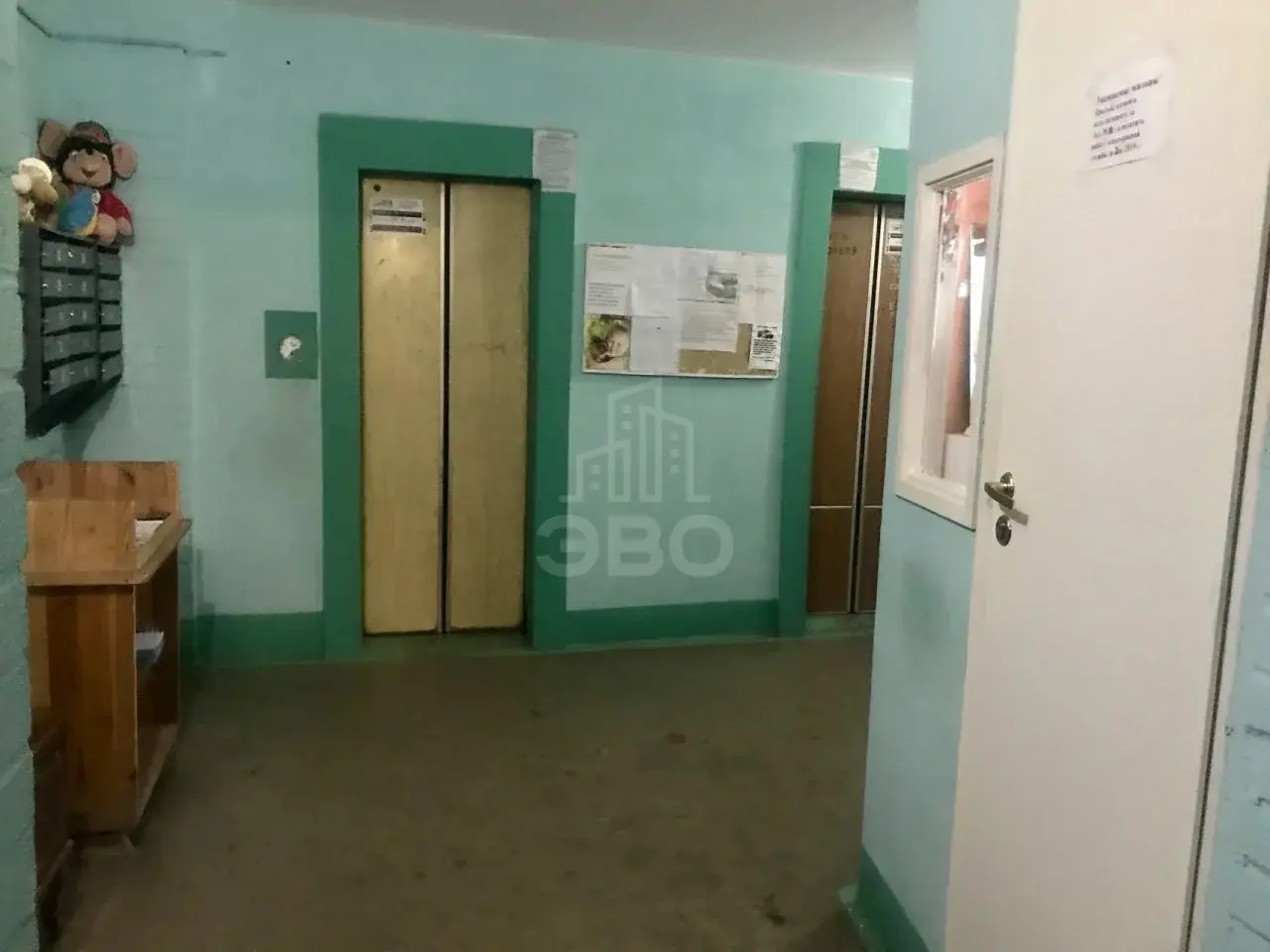трехкомнатная квартира в Санкт-Петербурге по адресу: Ворошилова ул., 1
