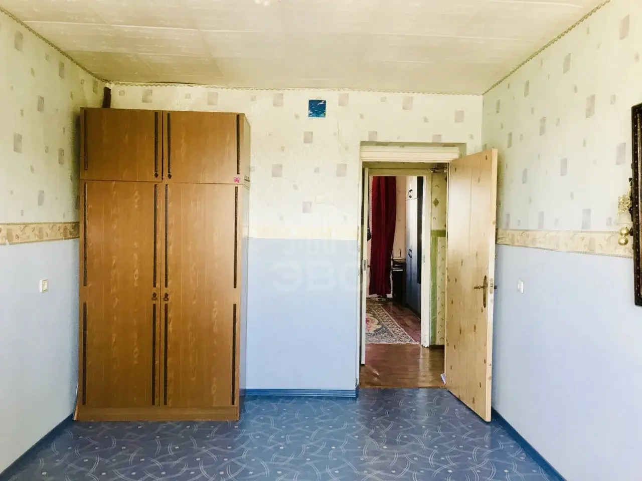 трехкомнатная квартира в Санкт-Петербурге по адресу: Ворошилова ул., 1