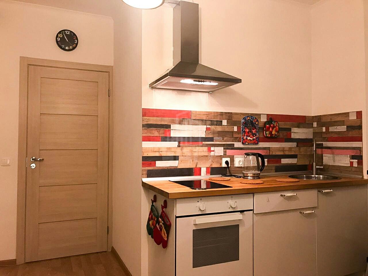 однокомнатная квартира в Санкт-Петербурге по адресу: Ветеранов проспект, 171, к 5