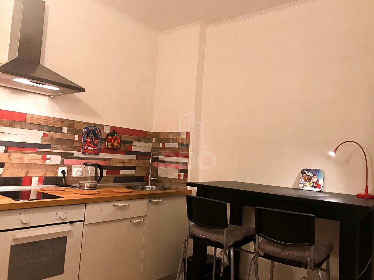 однокомнатная квартира в Санкт-Петербурге по адресу: Ветеранов проспект, 171, к 5