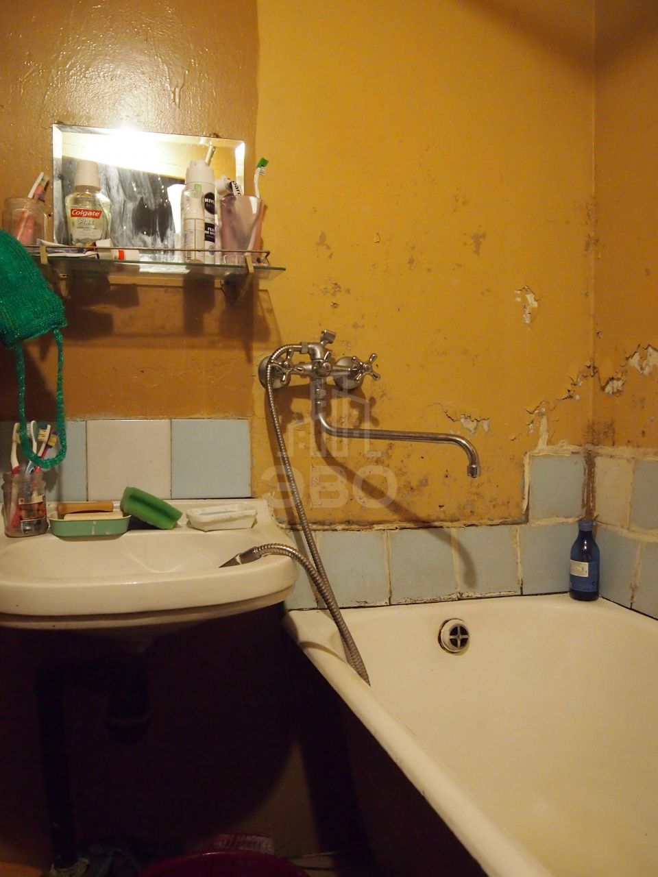 комната в Санкт-Петербурге по адресу: Белы Куна ул., 15, к 4