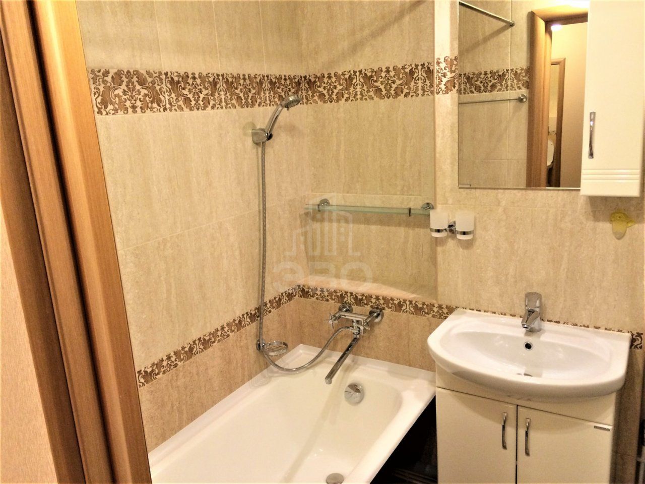 однокомнатная квартира в Санкт-Петербурге по адресу: Есенина ул., 1, к 1