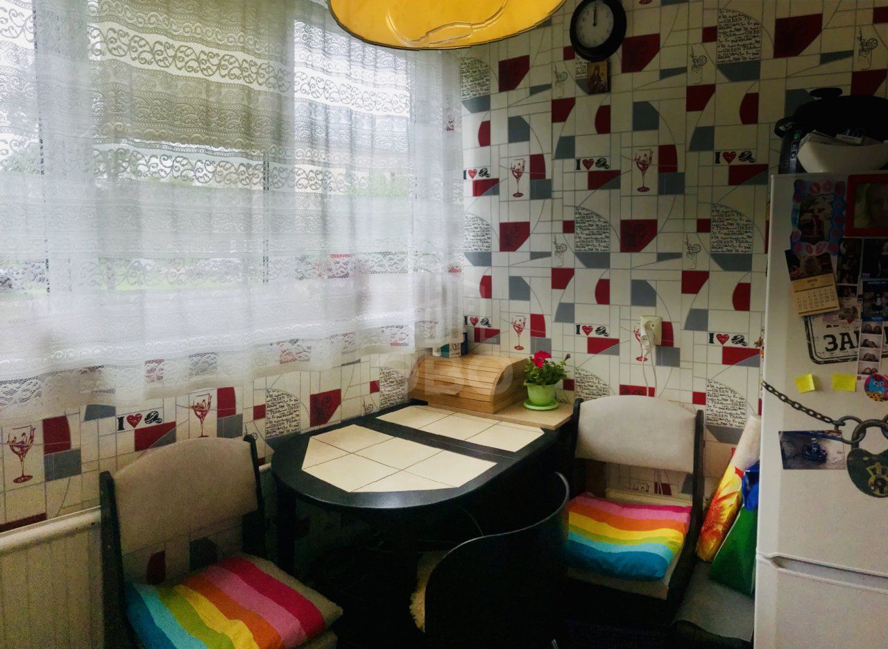 однокомнатная квартира в Санкт-Петербурге по адресу: Пионерстроя ул., 18