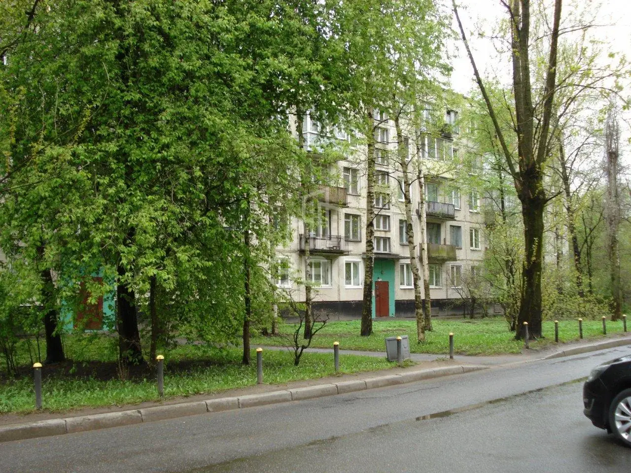однокомнатная квартира в Санкт-Петербурге по адресу: Бухарестская ул., 27, к 3