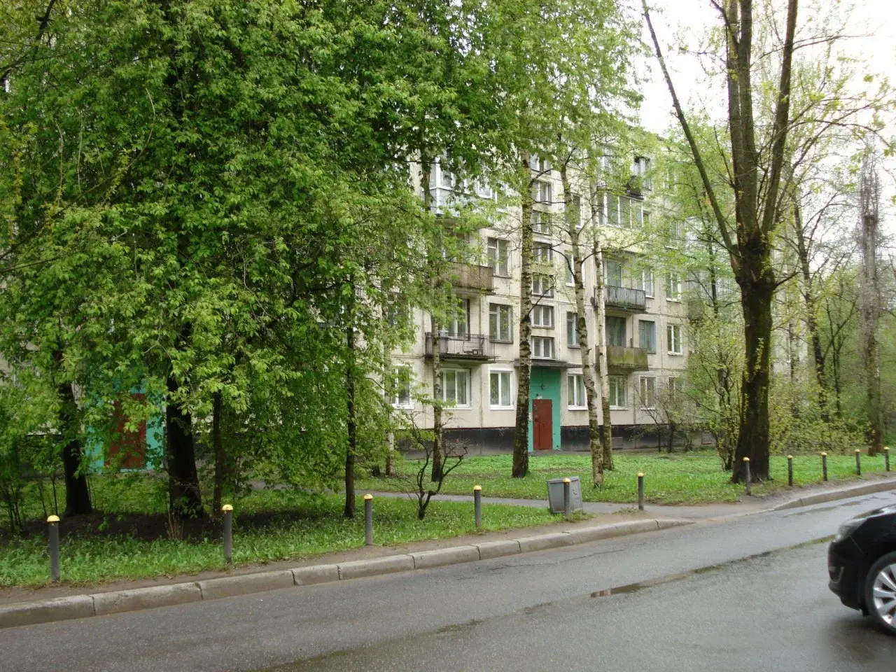 однокомнатная квартира в Санкт-Петербурге по адресу: Бухарестская ул., 27, к 3