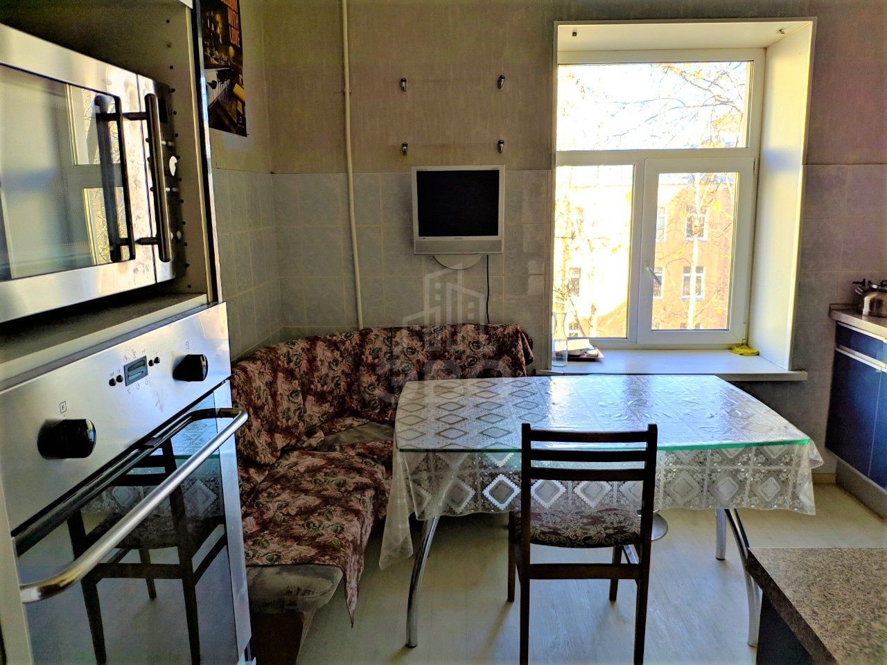 двухкомнатная квартира в Санкт-Петербурге по адресу: 1-я Красноармейская ул., 8/10