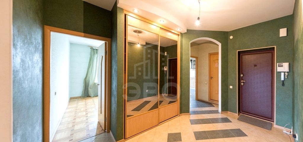 многокомнатная квартира в Санкт-Петербурге по адресу: ул Курчатова д 6 к 4