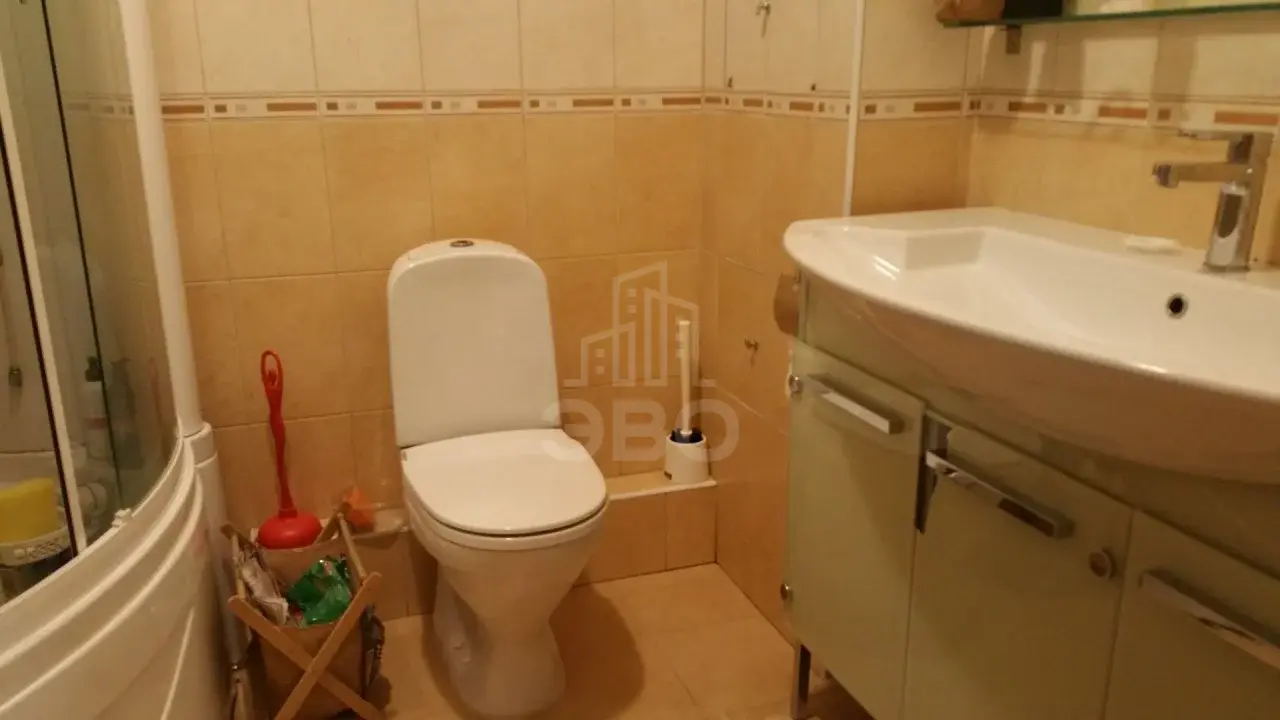 трехкомнатная квартира в Санкт-Петербурге по адресу: Английский проспект, 48