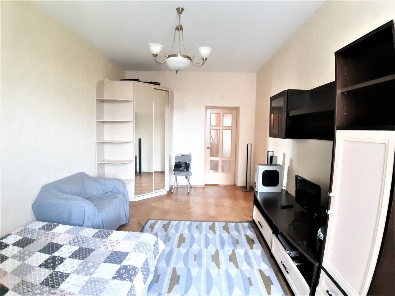 однокомнатная квартира в Санкт-Петербурге по адресу: Кондратьевский проспект, 41, к 1